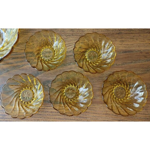 Hazel Atlas Glass Amber Colonial Swirl 6 Piece Berry Bowl Set - Picture 4 of 11
